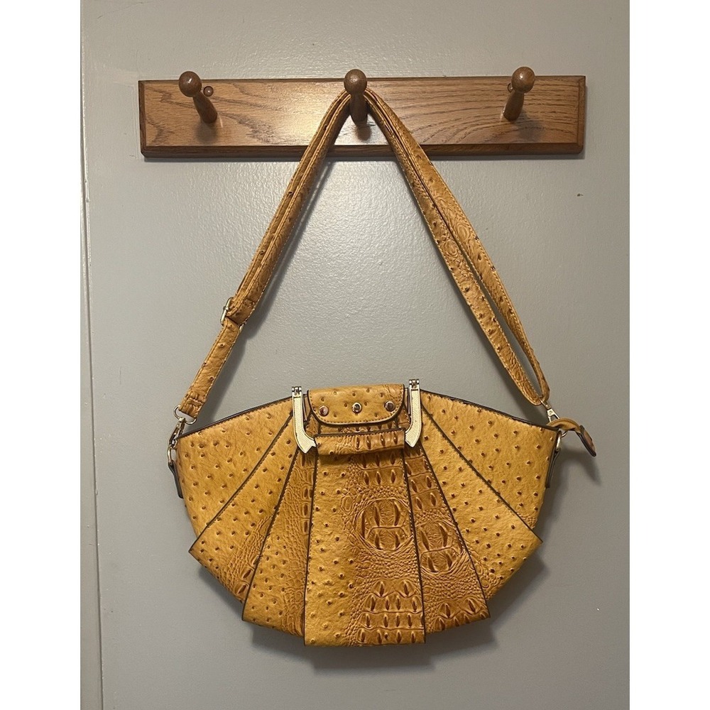 Faux Ostrich/Croc Fan Shape Designer Handbag Fully Lined Zip Closure Light Tan
